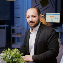 Mahmoud  Refaai